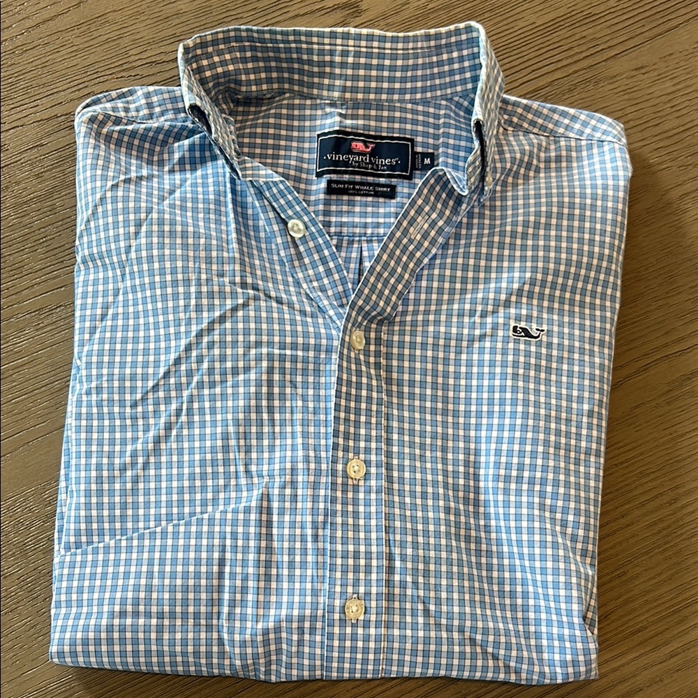 Vineyard Vines Blue and White Casual Button Down Shirt